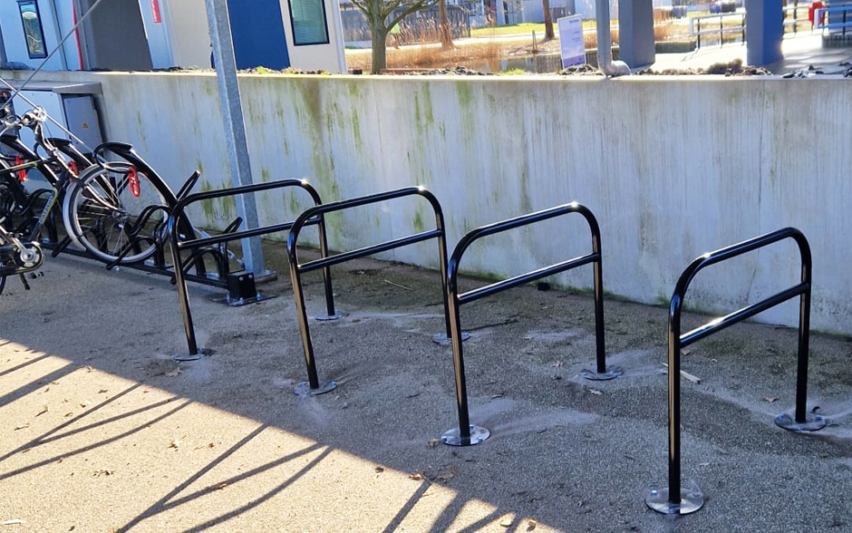 Leon Sheffield stand steel with crossbar
