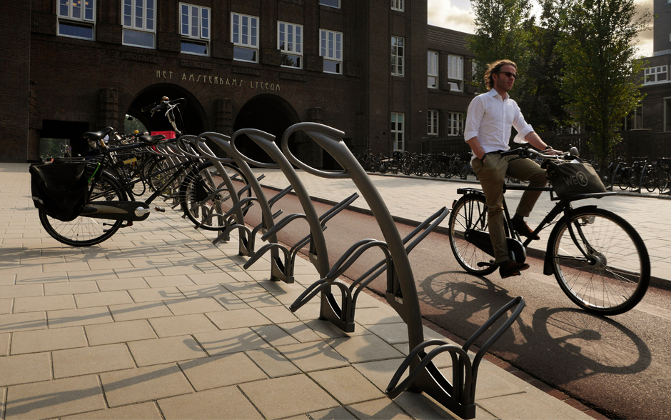 TuliP bicycle rack two-sided