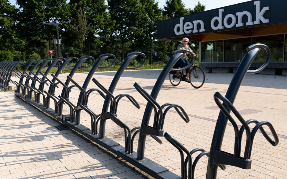 TuliP Traverse bicycle rack