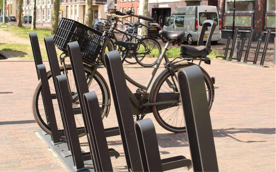 Line single-sided bike rack