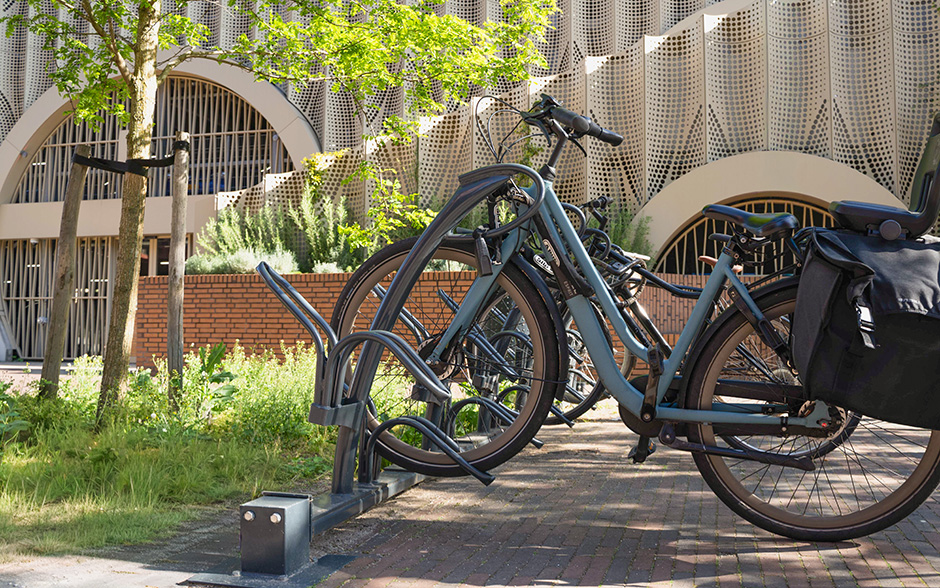 TuliP bicycle rack two-sided