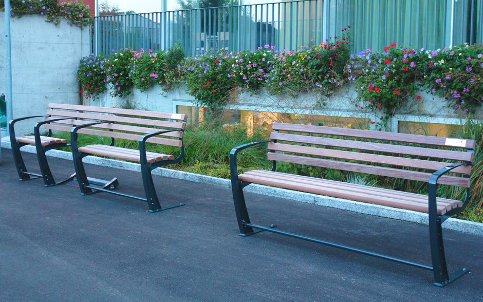 Vivanti bench for the elderly wood with backrest 3 seater