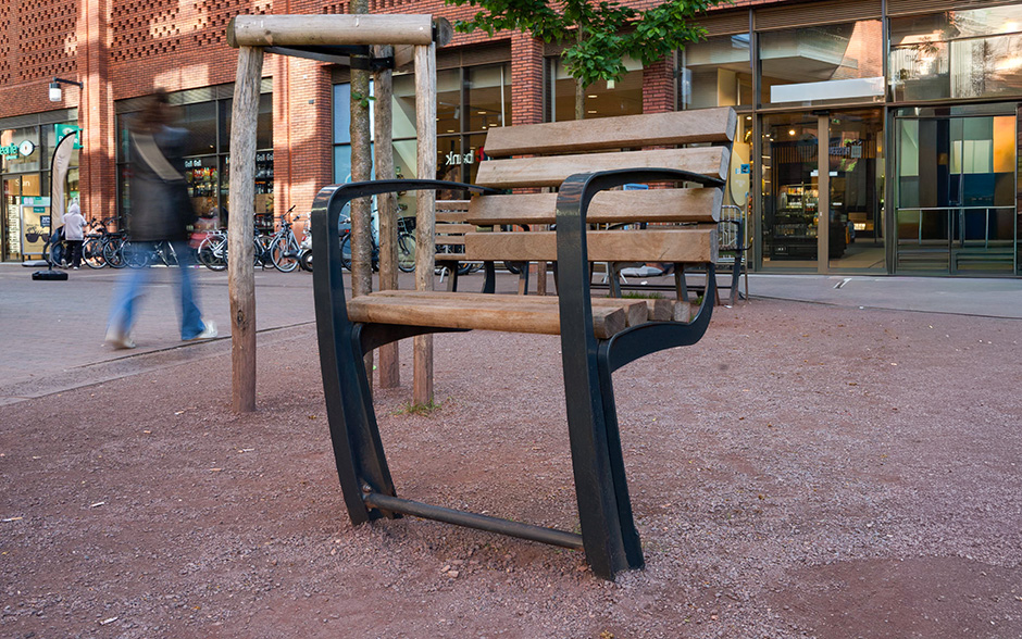 Vivanti chair for the elderly wood with backrest