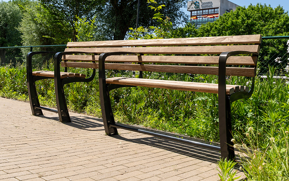 Vivanti bench for the elderly wood with backrest with rollator facility 2 and 1 seater