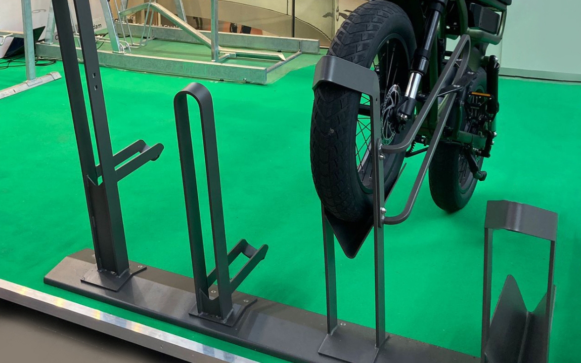 Kran single-sided parking system for fatbikes