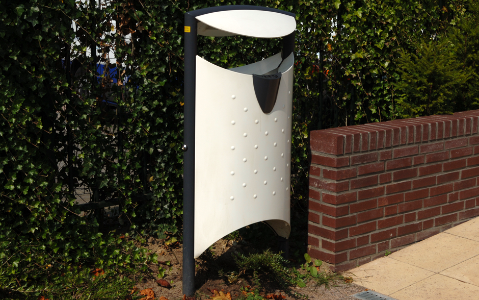 Limpio waste bin