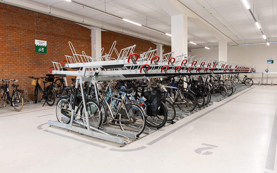 VelopA-Up two-tier bicycle rack